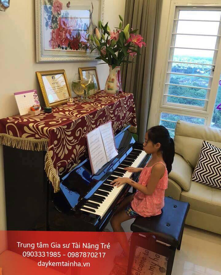 Gia sư dạy đàn Piano